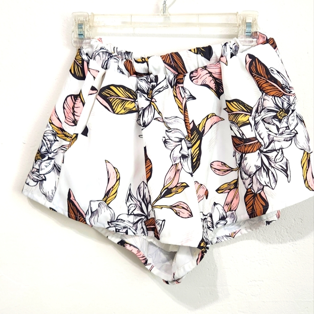 State of Being floral dressy shorts size XS